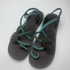 Plaka Handwoven Sandals
